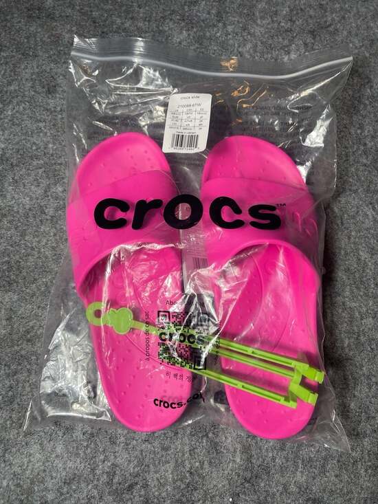 Crocs Shoes - Crocs Classic Slide V2 Sandals in Fuchsia Pink Juice